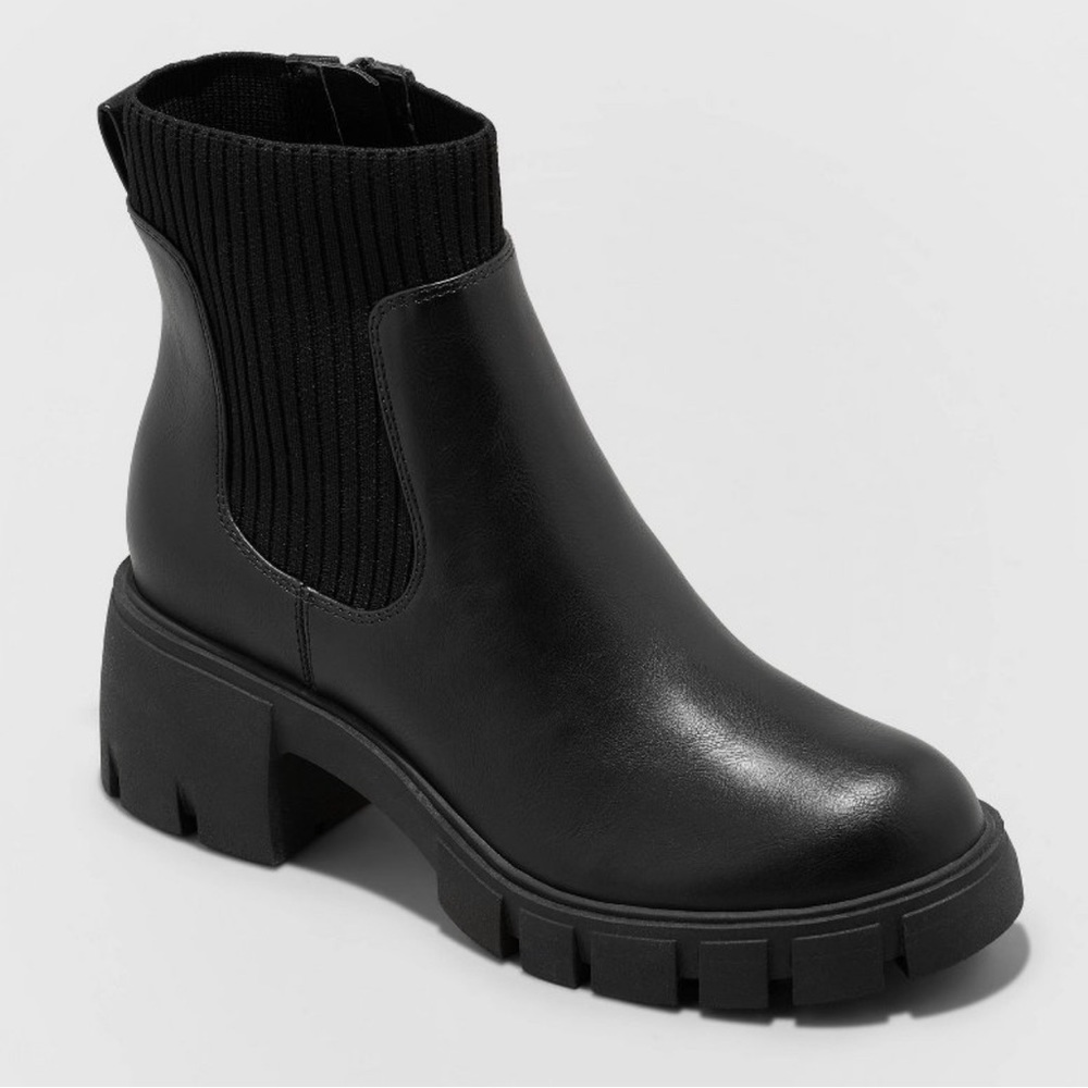 Chelsea knit boots black
